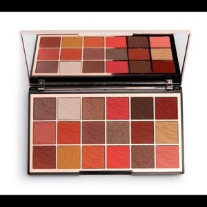 Makeup Revolution London eyeshadow palette